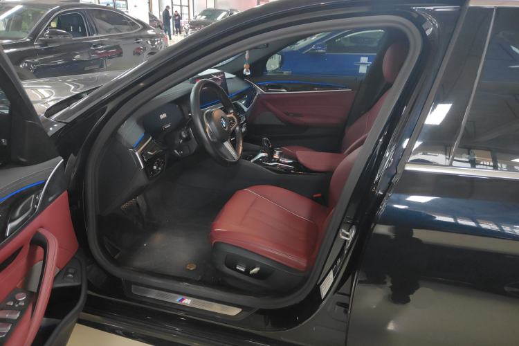 Used BMW 5 Series 2022 Second Facelift 525Li M Sport Package Left Front Seat