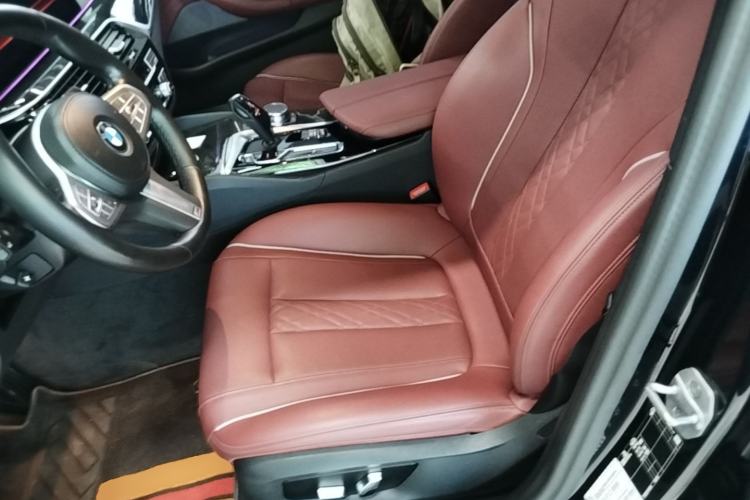 Used BMW 5 Series 2022 Second Facelift 525Li M Sport Package Left Front Seat