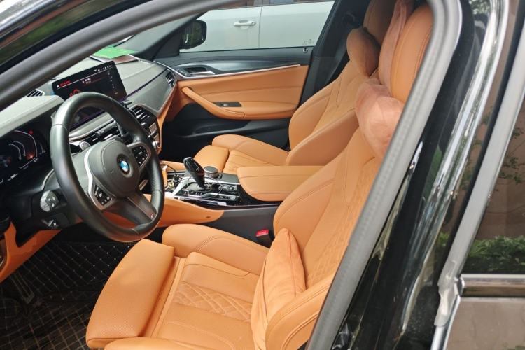 Used BMW 5 Series 2022 Second Facelift 525i M Sport Package Left Front Seat