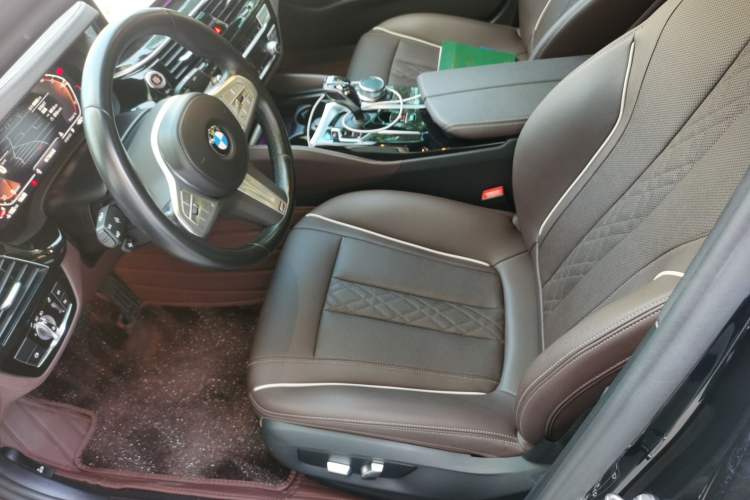 Used BMW 5 Series 2022 Second Facelift 525Li M Sport Package Left Front Seat