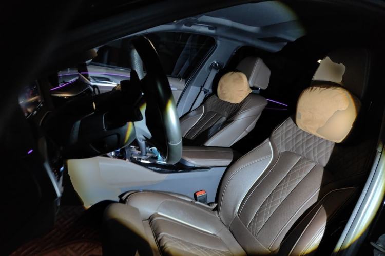 Used BMW 5 Series 2022 Second Facelift 530Li Luxury Version M Sport Package Left Front Seat