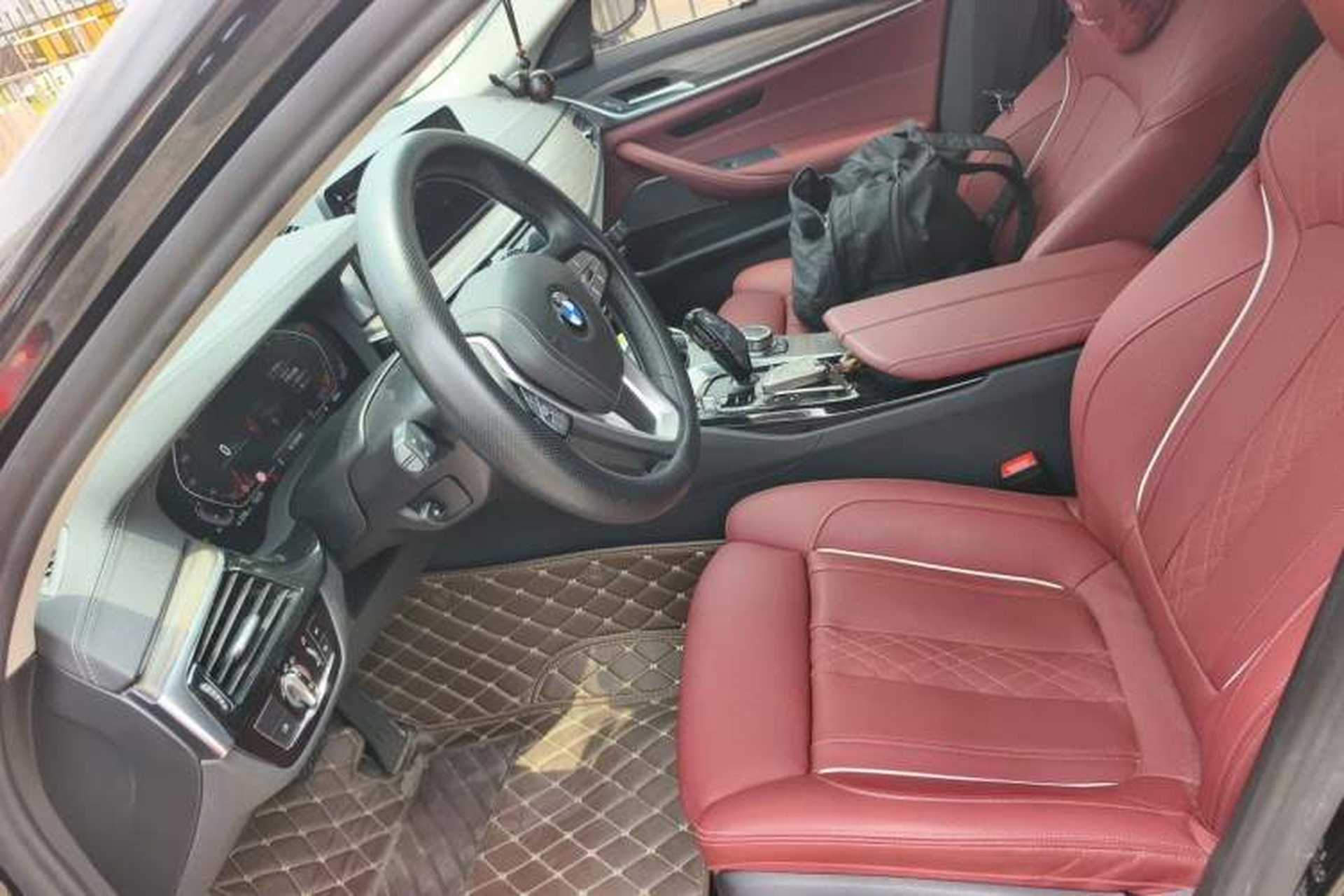 Used BMW 5 Series 2022 Second Facelift 530Li Luxury Edition Premium Package Left Front Seat