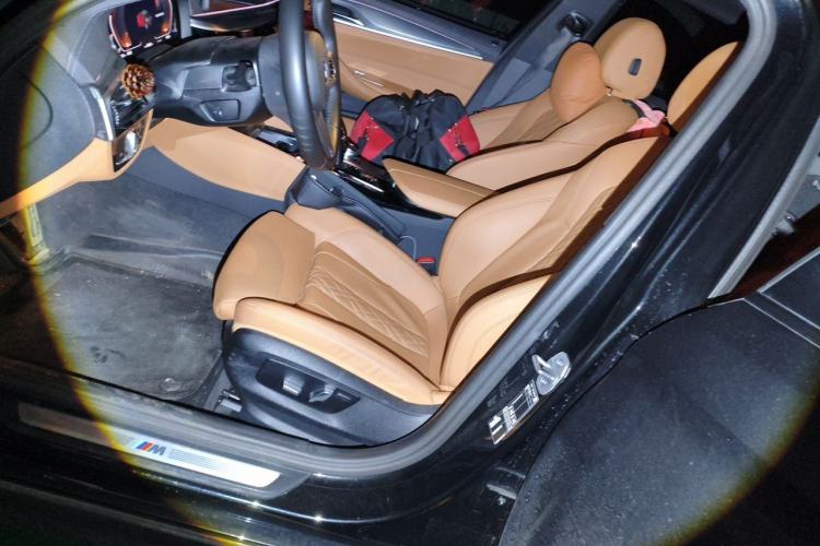 Used BMW 5 Series 2022 Second Facelift 525i M Sport Package Left Front Seat