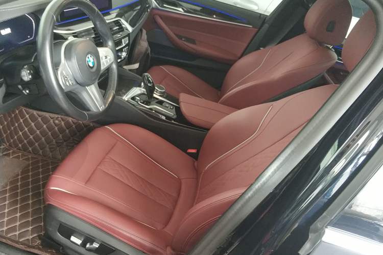 Used BMW 5 Series 2022 Second Facelift 525Li M Sport Package Left Front Seat