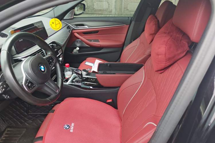 Used BMW 5 Series 2022 Second Facelift 530Li Luxury Version M Sport Package Left Front Seat