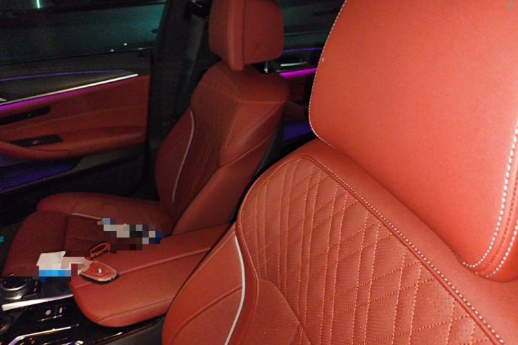 Used BMW 5 Series 2022 Second Facelift 530Li Luxury Version M Sport Package Left Front Seat