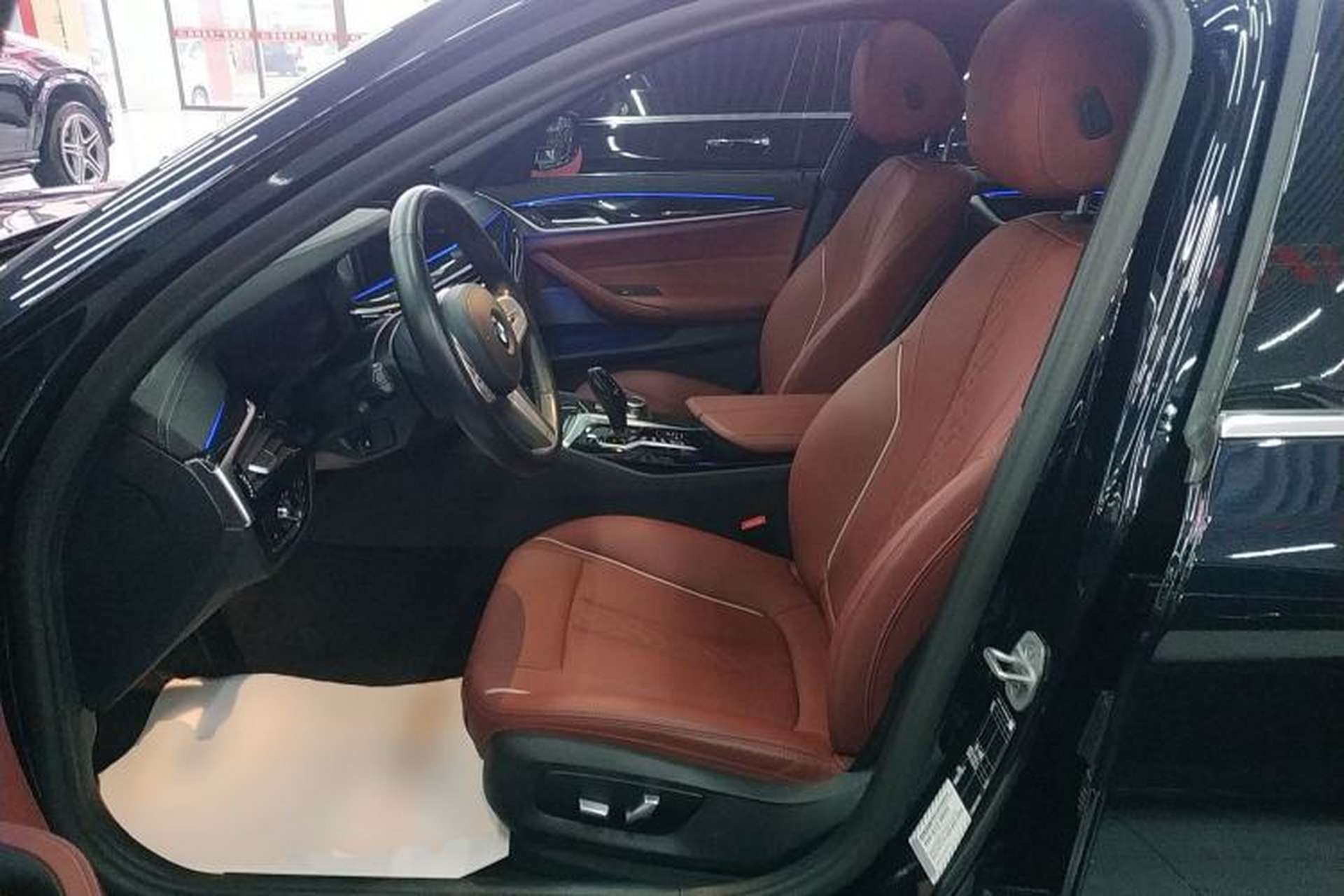 Used BMW 5 Series 2022 Second Facelift 525Li M Sport Package Left Front Seat