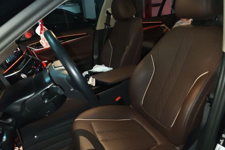 Used BMW 5 Series 2022 Second Facelift 525Li Luxury Package Left Front Seat