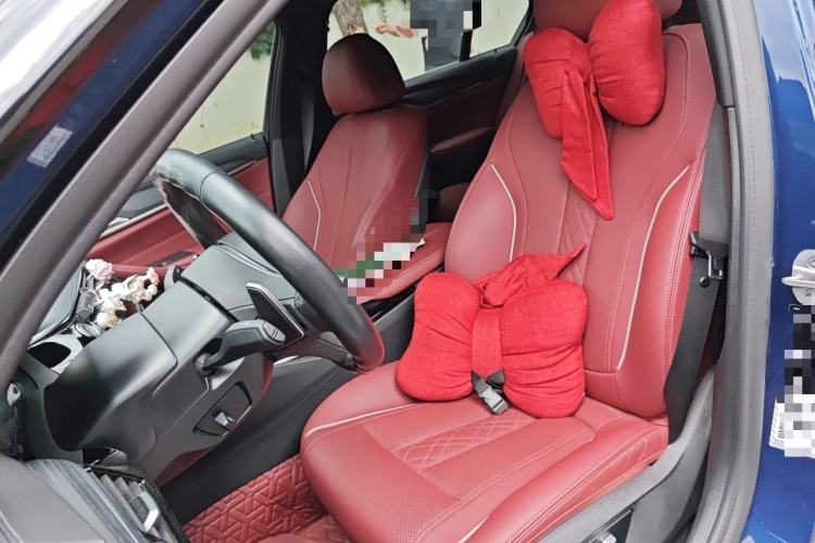 Used BMW 5 Series 2022 530Li Leading Model M Sport Package Left Front Seat