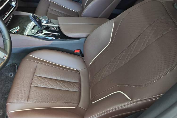 Used BMW 5 Series 2022 Restyled 525Li M Sport Package Left Front Seat