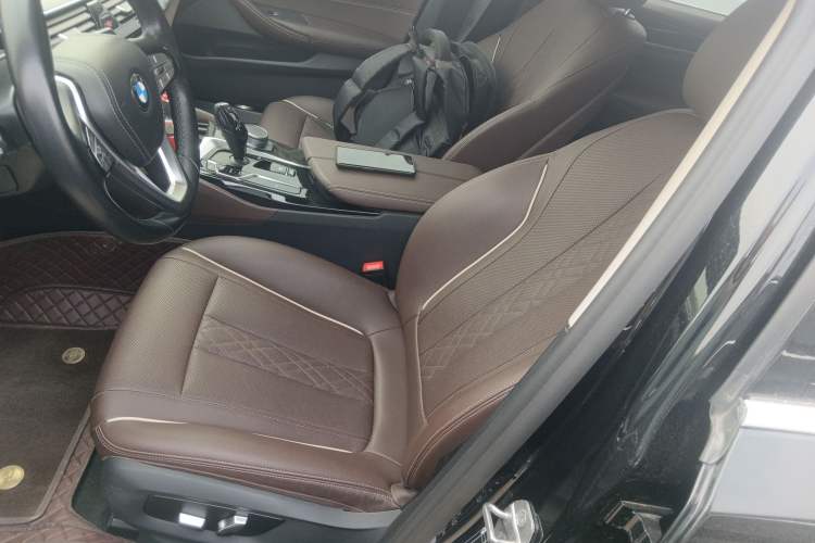 Used BMW 5 Series 2022 Restyled 525Li Luxury Package Left Front Seat