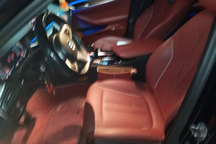 Used BMW 5 Series 2022 Restyled 530Li Leading Edition M Sport Package Left Front Seat