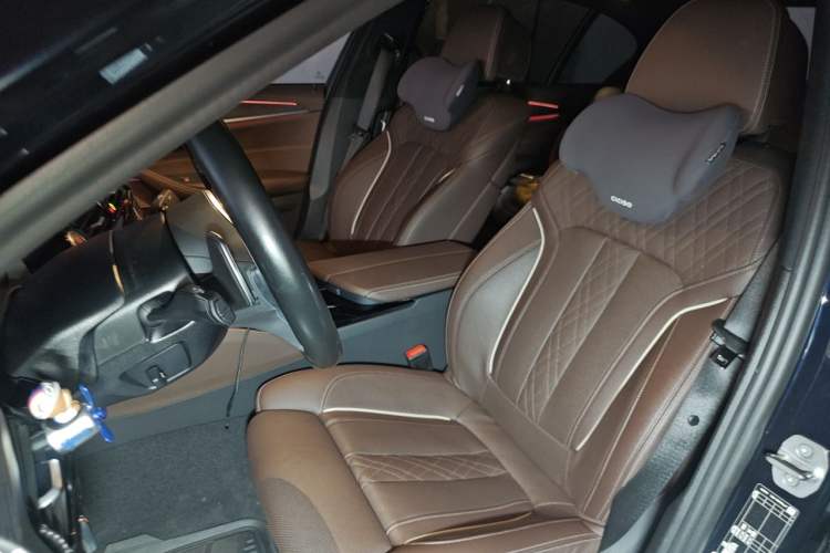 Used BMW 5 Series 2022 Revised Version 3 530Li Luxury Edition M Sport Package Left Front Seat