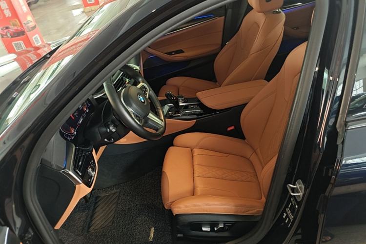 Used BMW 5 Series 2022 530i M Sport Package Left Front Seat