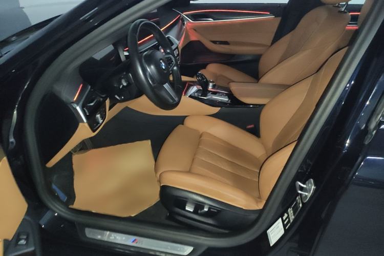 Used BMW 5 Series 2022 Second Facelift 525i M Sport Package Left Front Seat