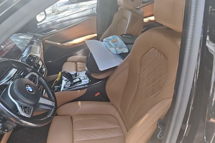 Used BMW 5 Series 2022 525i M Sport Package Left Front Seat