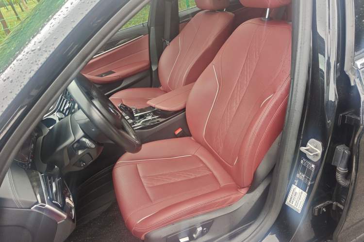 Used BMW 5 Series 2022 Restyled 525Li M Sport Package Left Front Seat