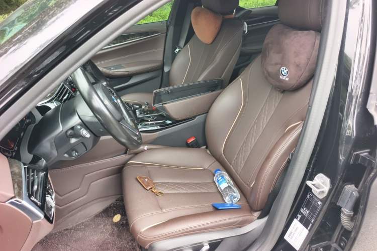 Used BMW 5 Series 2022 525Li M Sport Package Left Front Seat