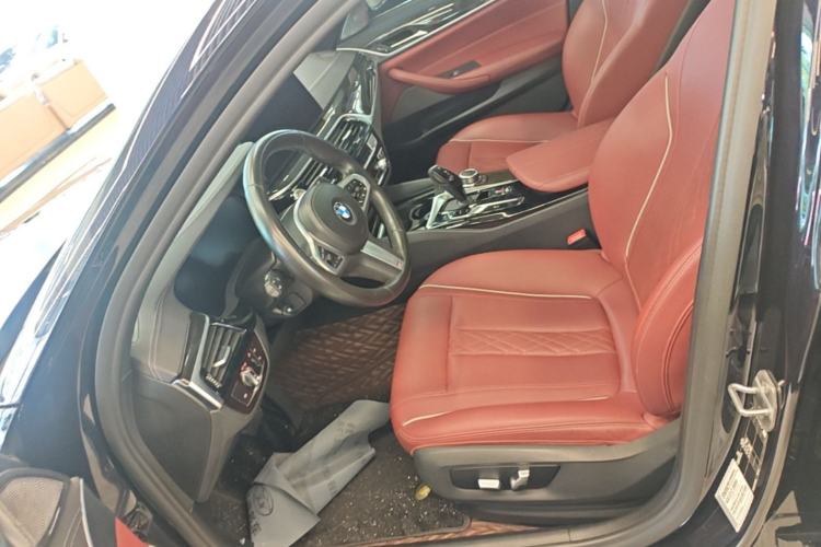 Used BMW 5 Series 2022 Restyled 525Li M Sport Package Left Front Seat