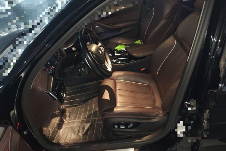 Used BMW 5 Series 2022 Updated 530Li Luxury Edition Premium Package Left Front Seat