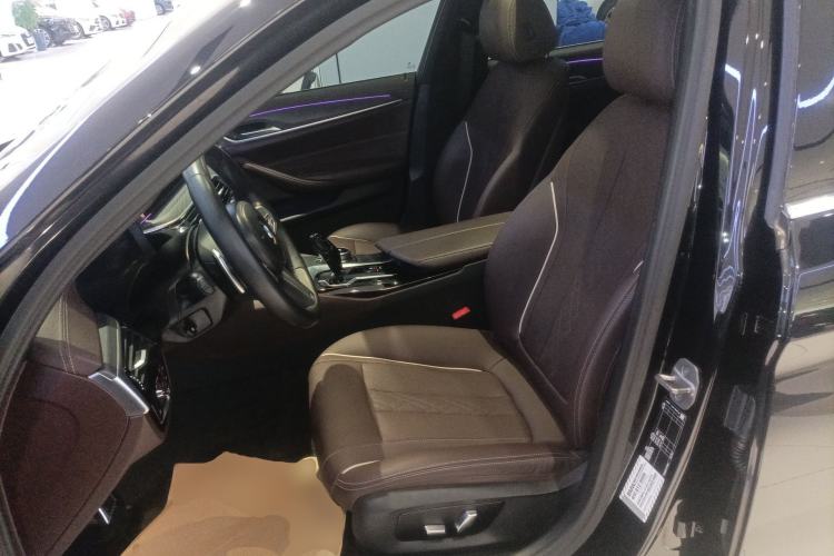 Used BMW 5 Series 2022 Second Facelift 530Li Leading Edition M Sport Package Left Front Seat