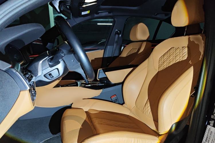 Used BMW 5 Series 2022 525i M Sport Package Left Front Seat