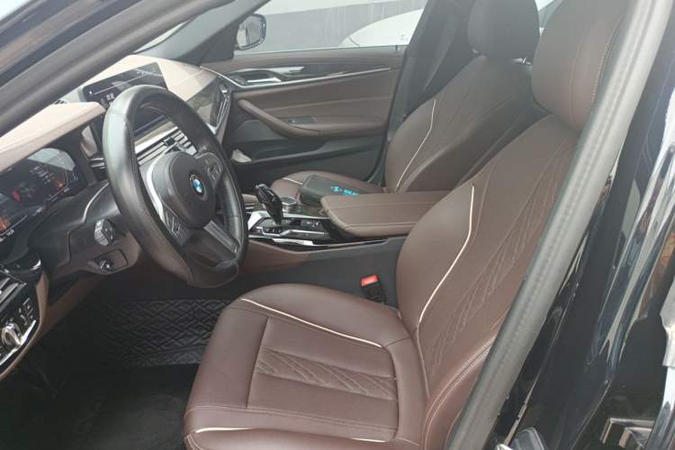 Used BMW 5 Series 2022 Second Facelift 525Li M Sport Package Left Front Seat