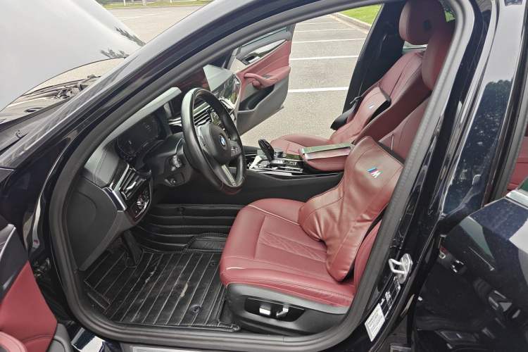 Used BMW 5 Series 2022 Restyled 525Li M Sport Package Left Front Seat