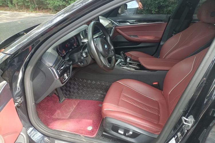 Used BMW 5 Series 2022 Restyled 525Li M Sport Package Left Front Seat