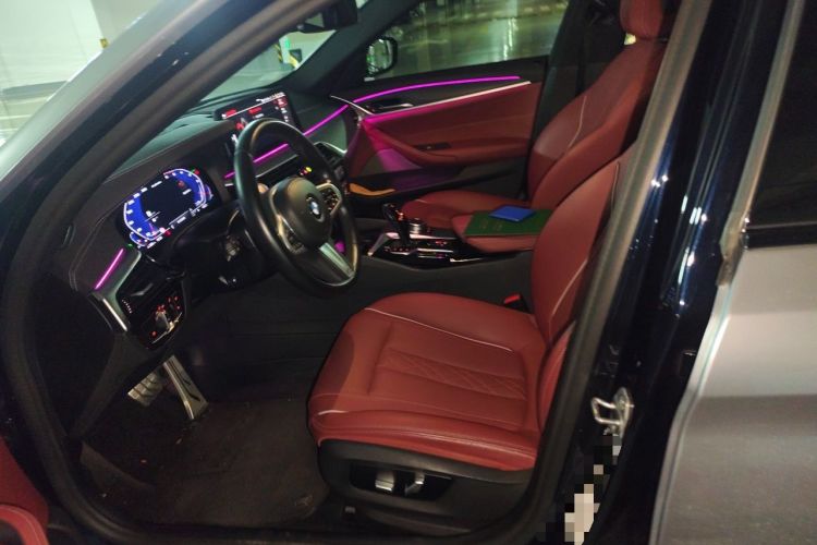 Used BMW 5 Series 2022 Restyled 530Li Leading Edition M Sport Package Left Front Seat
