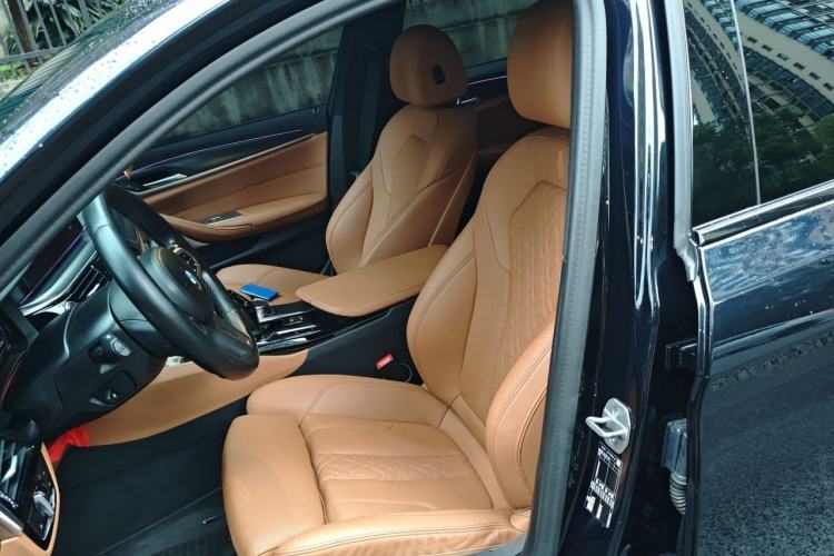 Used BMW 5 Series 2022 Second Facelift 525i M Sport Package Left Front Seat