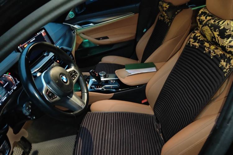Used BMW 5 Series 2022 Second Facelift 525i M Sport Package Left Front Seat