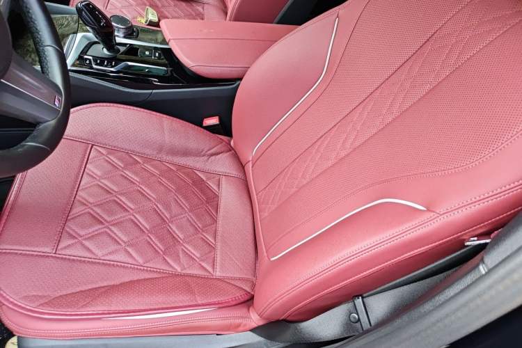 Used BMW 5 Series 2022 Second Facelift 525Li M Sport Package Left Front Seat