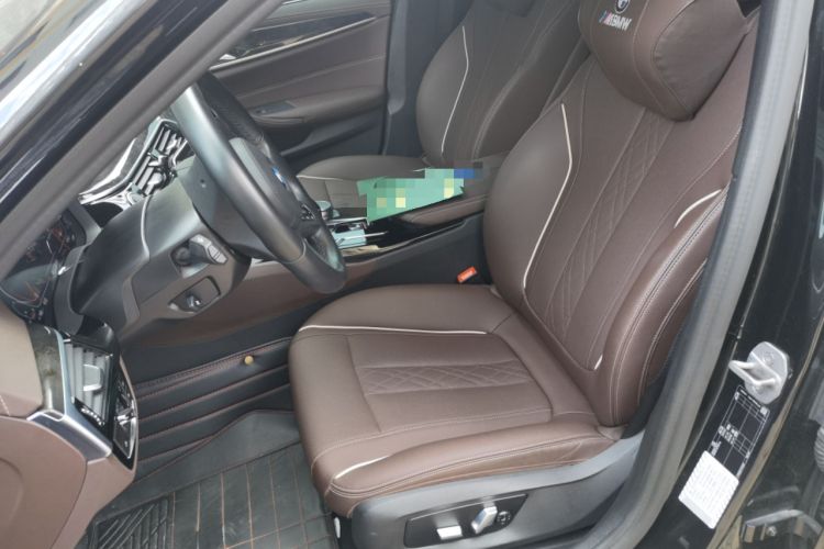 Used BMW 5 Series 2022 Restyled 525Li M Sport Package Left Front Seat