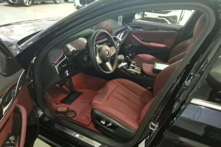 Used BMW 5 Series 2022 Second Facelift 525Li M Sport Package Left Front Seat