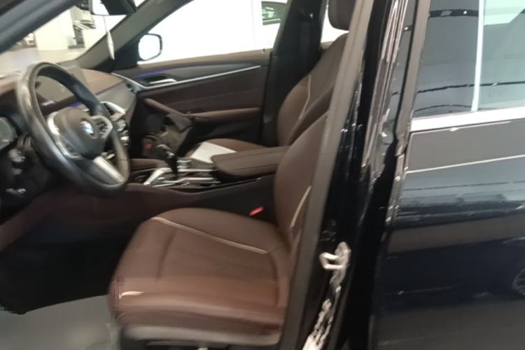 Used BMW 5 Series 2022 530Li xDrive M Sport Package Left Front Seat
