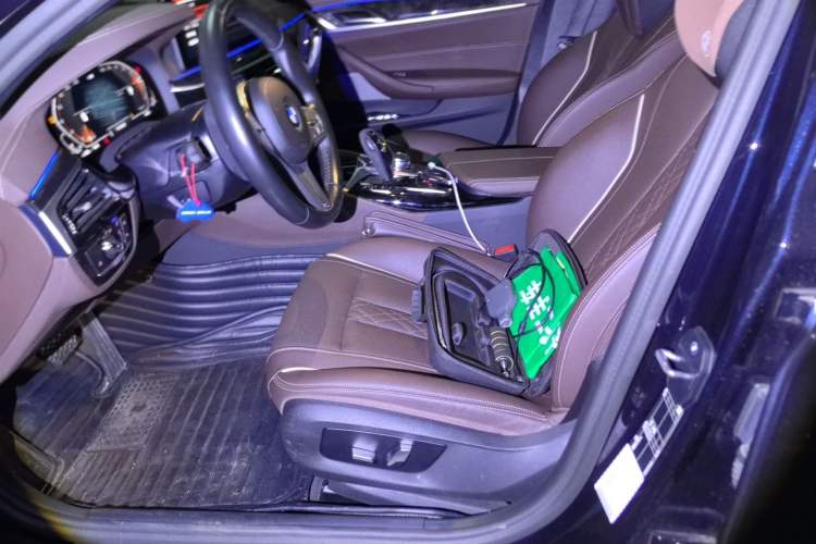 Used BMW 5 Series 2022 Second Facelift 525Li M Sport Package Left Front Seat