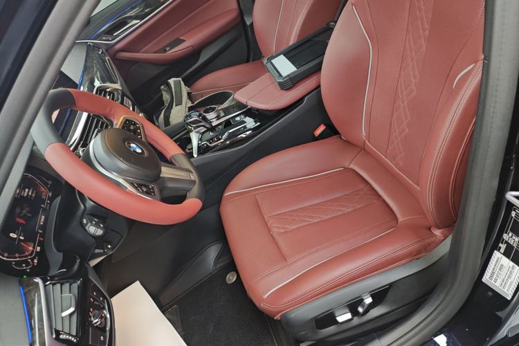Used BMW 5 Series 2022 Restyled 525Li M Sport Package Left Front Seat
