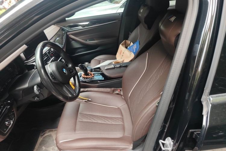 Used BMW 5 Series 2022 Restyled 525Li M Sport Package Left Front Seat