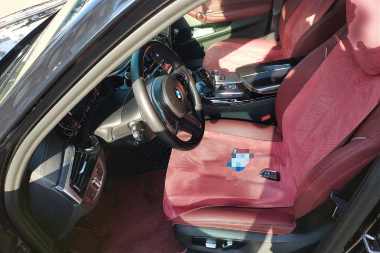 Used BMW 5 Series 2022 Restyled 530Li Leading Edition M Sport Package Left Front Seat