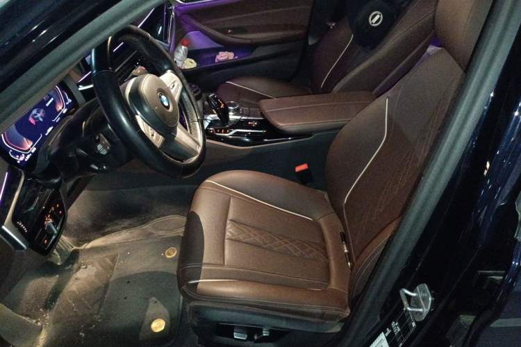 Used BMW 5 Series 2022 Second Facelift 525Li M Sport Package Left Front Seat