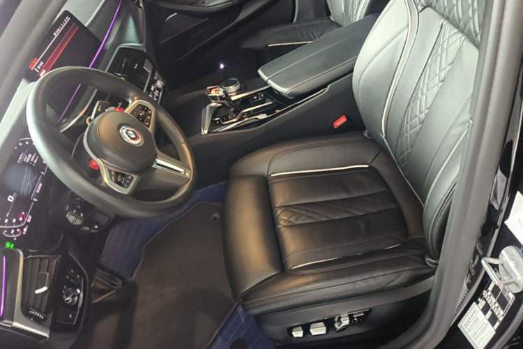 Used BMW 5 Series 2022 Restyled 540i Luxury Edition M Sport Package Left Front Seat