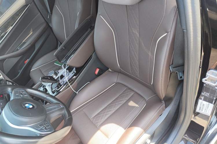 Used BMW 5 Series 2022 Second Facelift 525Li M Sport Package Left Front Seat