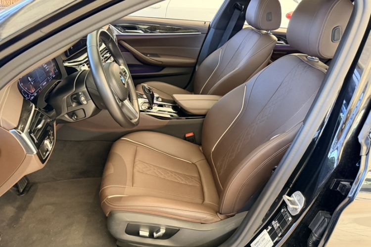 Used BMW 5 Series 2022 Restyled 525Li M Sport Package Left Front Seat