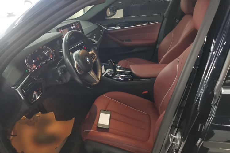 Used BMW 5 Series 2022 Restyled 525Li M Sport Package Left Front Seat