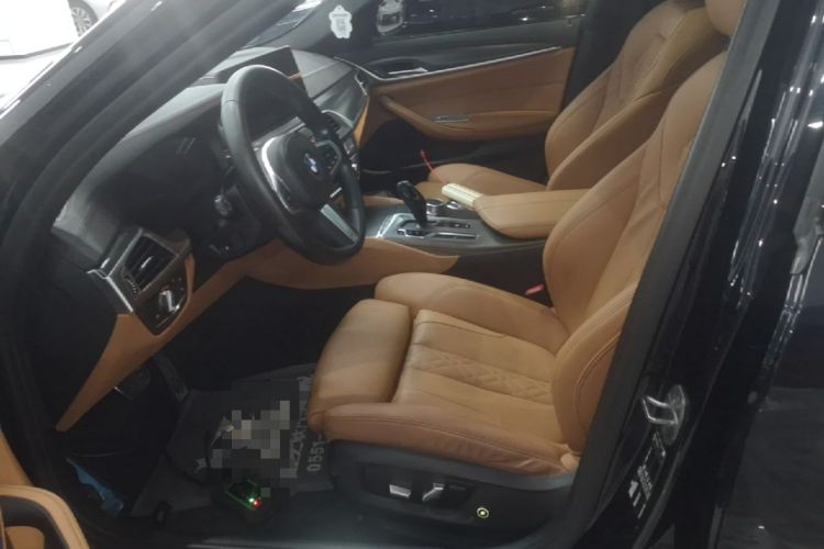 Used BMW 5 Series 2022 Restyled 525i M Sport Package Left Front Seat