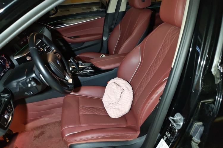 Used BMW 5 Series 2022 Updated 530Li Leading Edition Luxury Package Left Front Seat
