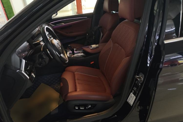 Used BMW 5 Series 2022 Revised Version 3 530Li Luxury Edition M Sport Package Left Front Seat