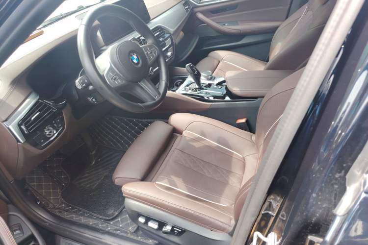 Used BMW 5 Series 2022 Revised Version 3 530Li Luxury Edition M Sport Package Left Front Seat
