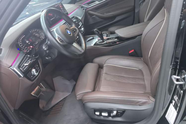 Used BMW 5 Series 2022 Revised Version 3 530Li Luxury Edition M Sport Package Left Front Seat